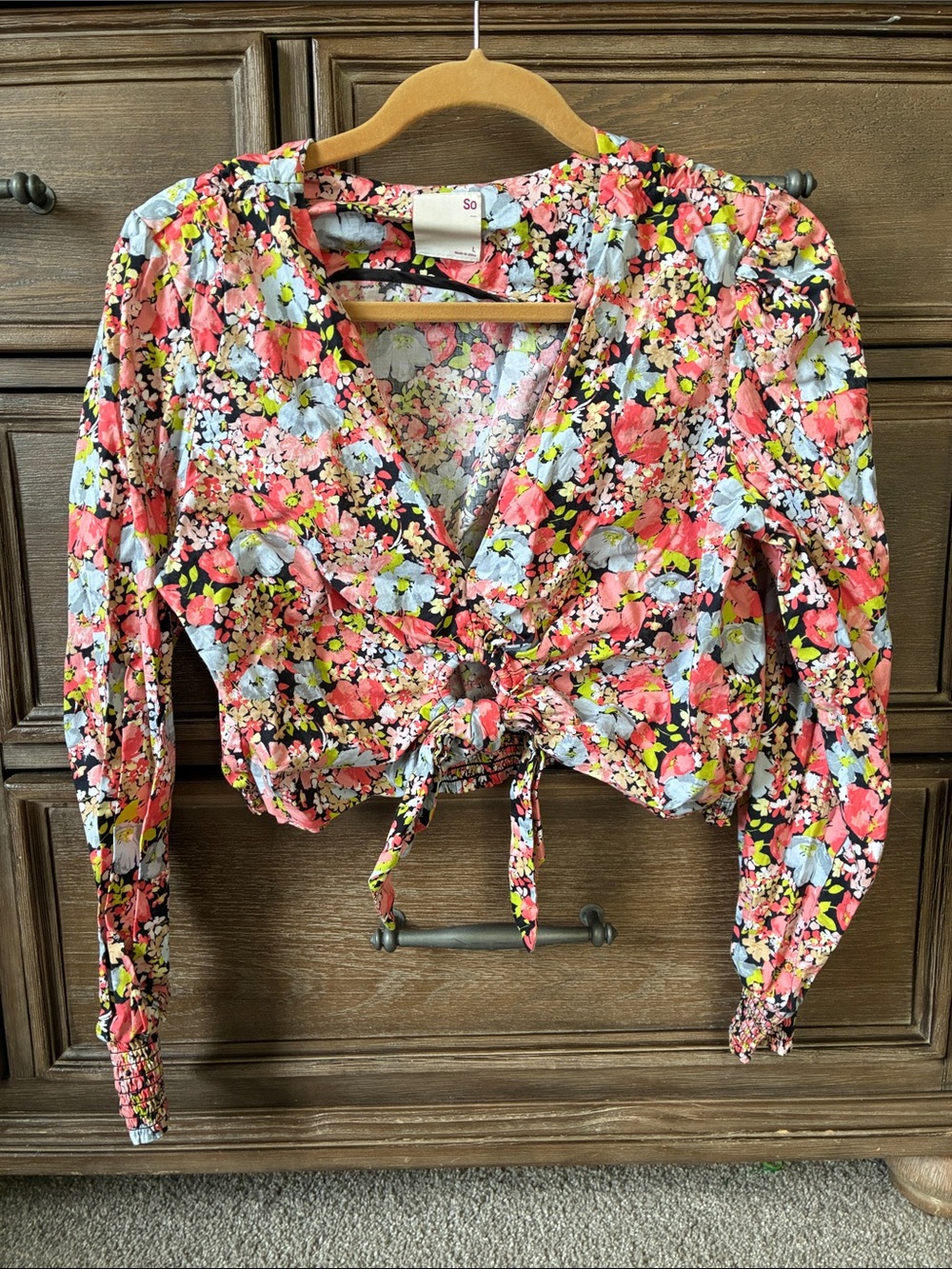 SO Coral Multi Floral Tie-Front Long Sleeve Crop Top